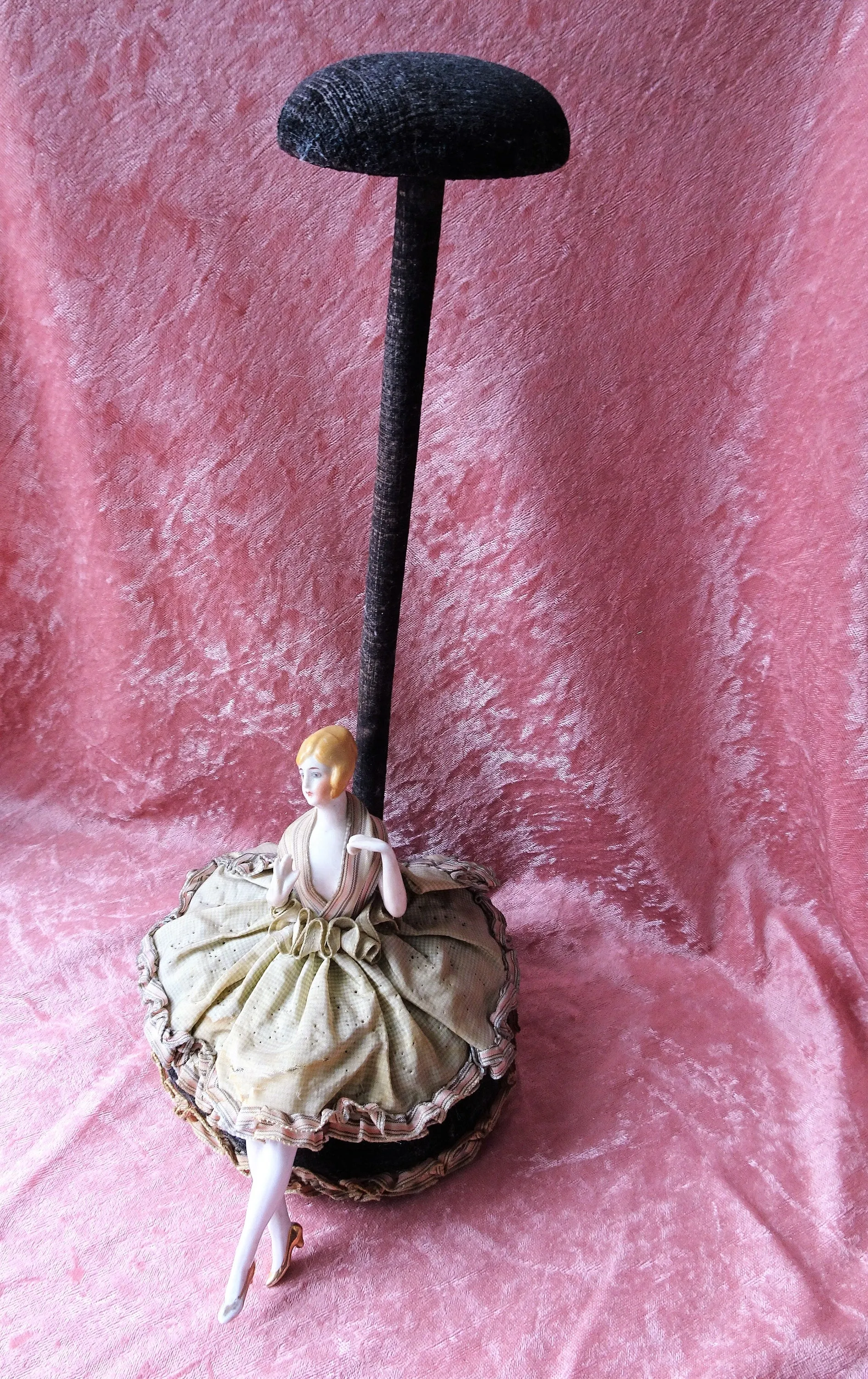 ART DECO Pincushion Doll Hat Stand,Hands Away and Legs Pin Cushion Doll, Original Dressed Doll,Hat Pins, Hat Stand,Vanity Decor,Display Prop