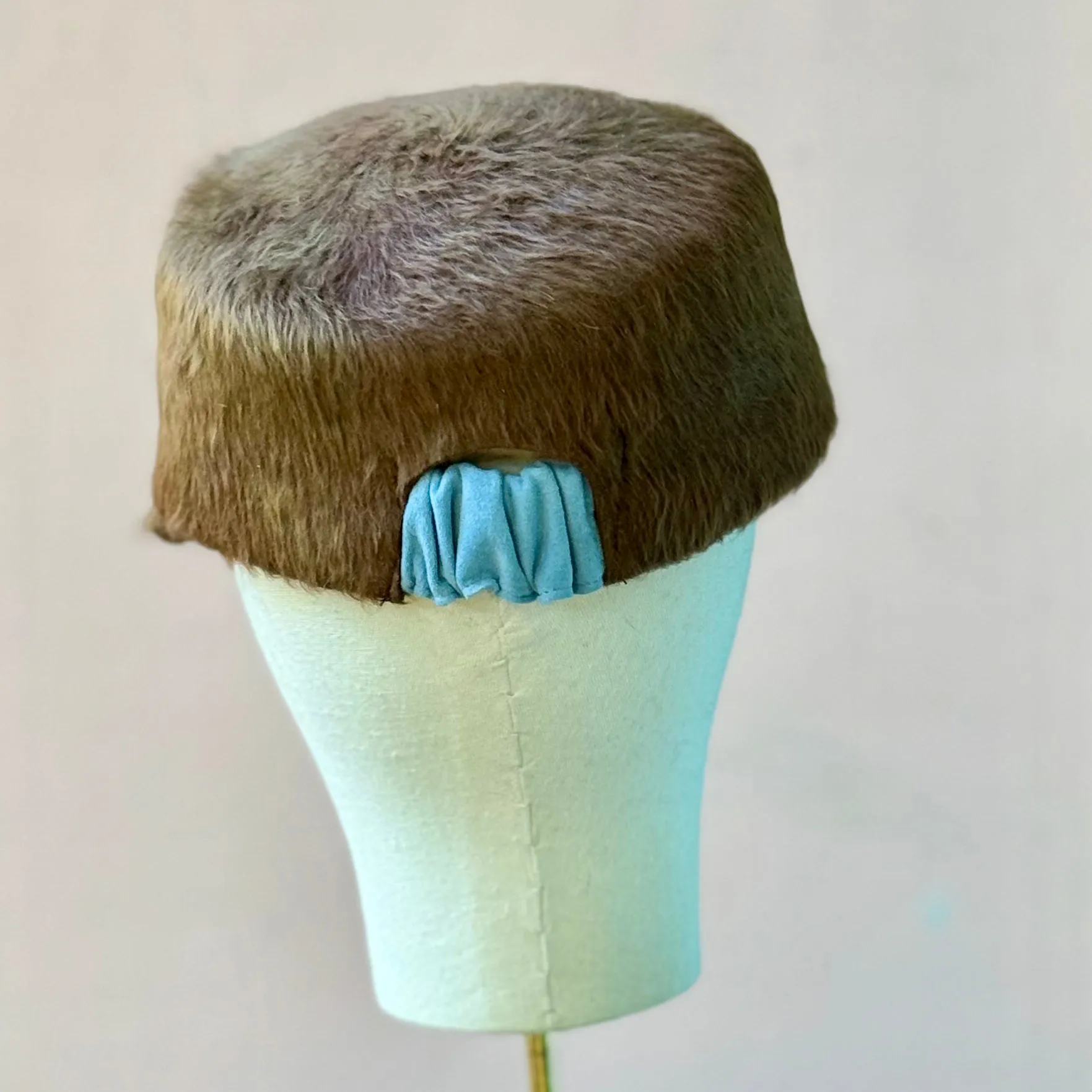 The Baxter Cap in Brandy Longhair Felt