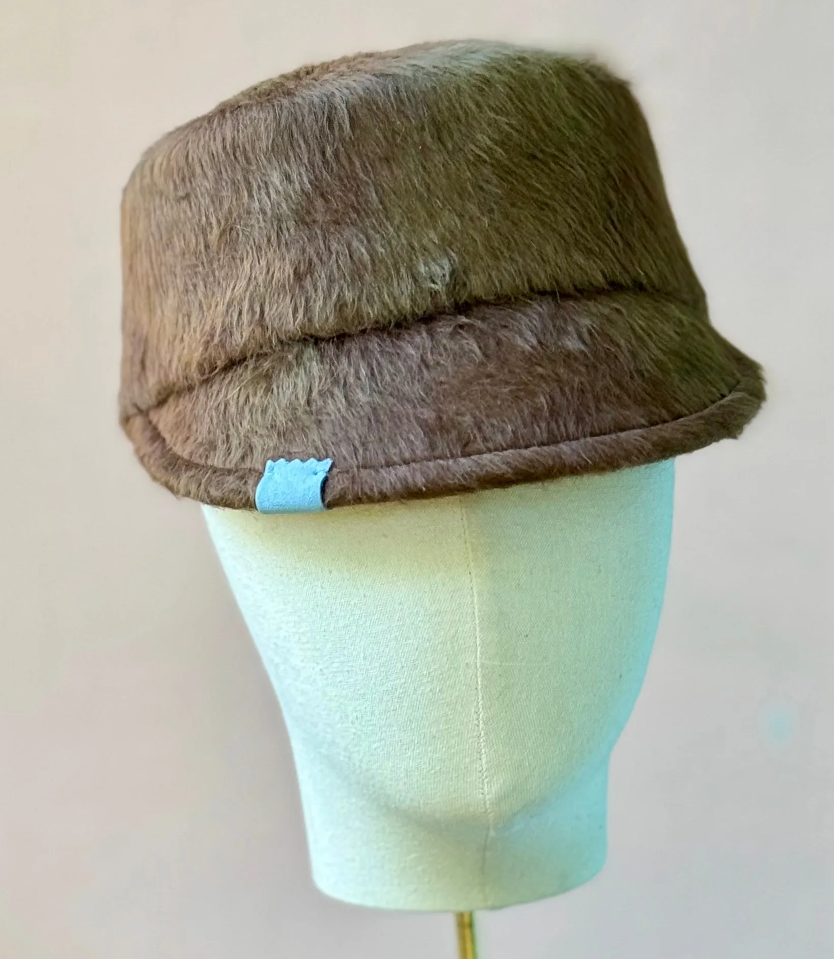 The Baxter Cap in Brandy Longhair Felt